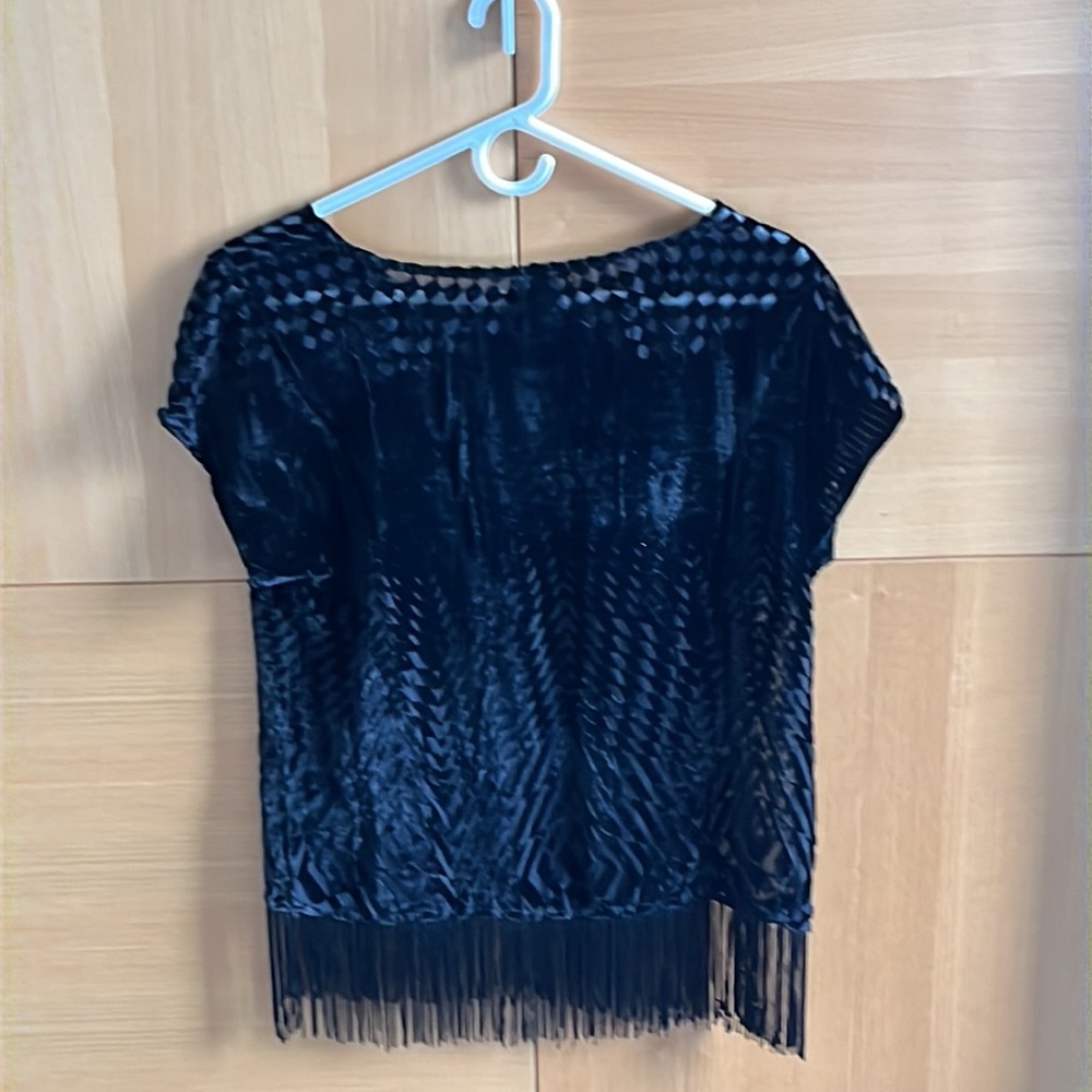 ELLA MOSS . Women’s Black Fringed Top - Picture 2 of 2